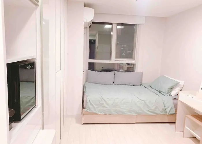 Cosy And Entire Place In Yeongdeungpo,businesstrip